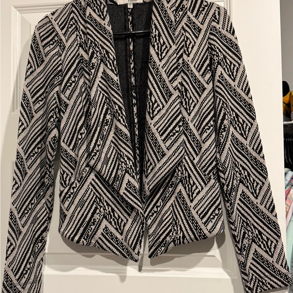 Charlotte Russe Geometric Black and White Blazer